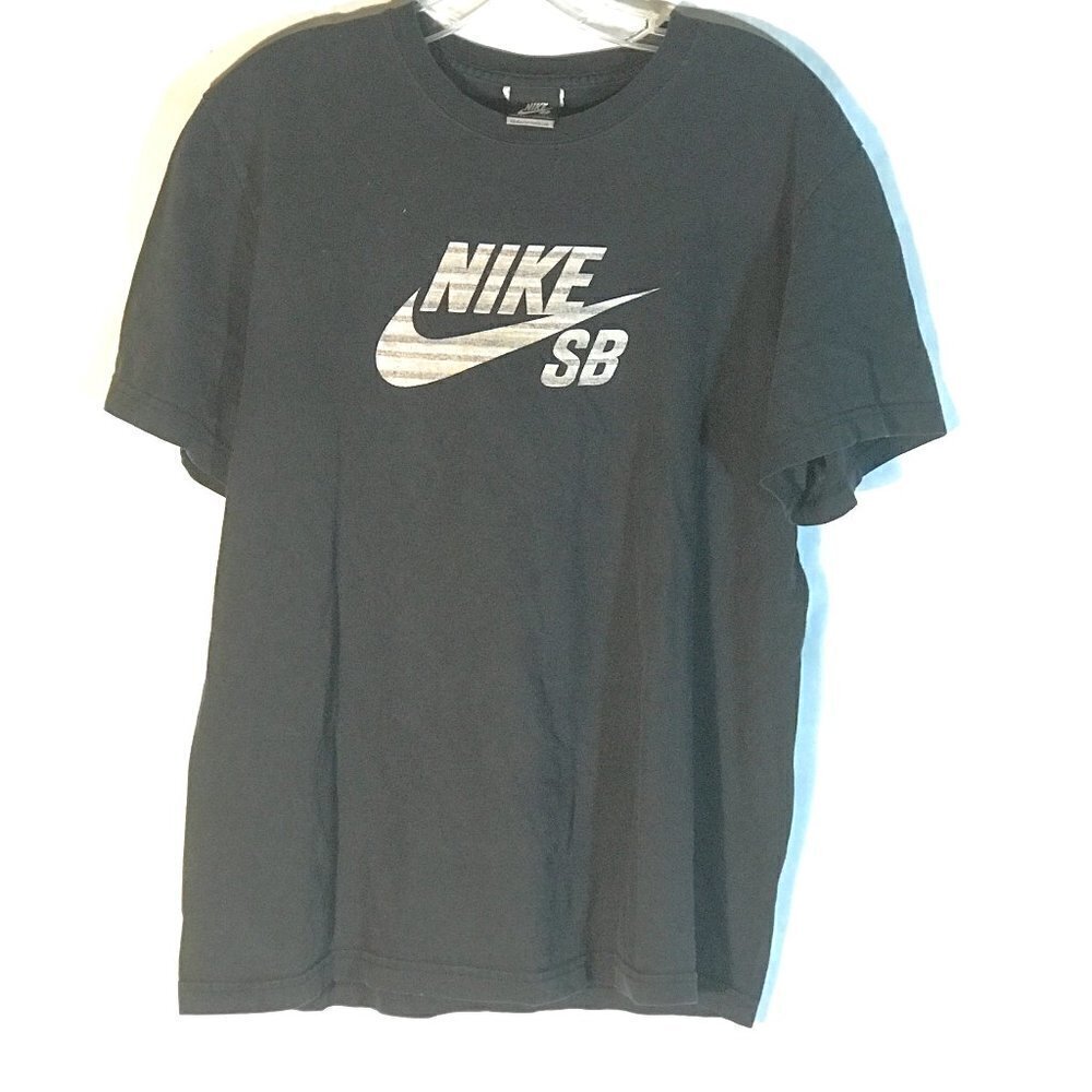 Vintage NIKE Skateboarding Skate Skater Black Workout Short Sleeve Tee T Shirt